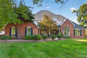 12 Eagle Lake Drive, Columbia IL