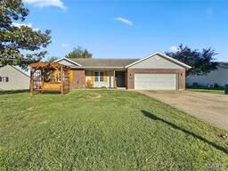 118 Osterhage Drive, Waterloo IL
