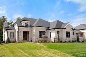 1139 Enclave Court, Frontenac MO