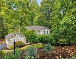 404 Gunnison Gorge Drive, Ballwin MO