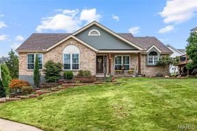516 Oak Leaf Manor Court, Ballwin MO