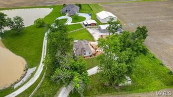 8660 Huch Lane, Columbia IL