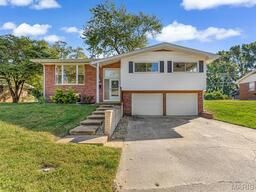 10 President Way, Belleville IL