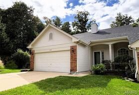 7225 Tournament Drive, St Louis MO
