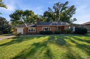 134 Tanzberger Drive, Oakville MO