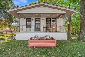 5302 Heege Road, St Louis MO