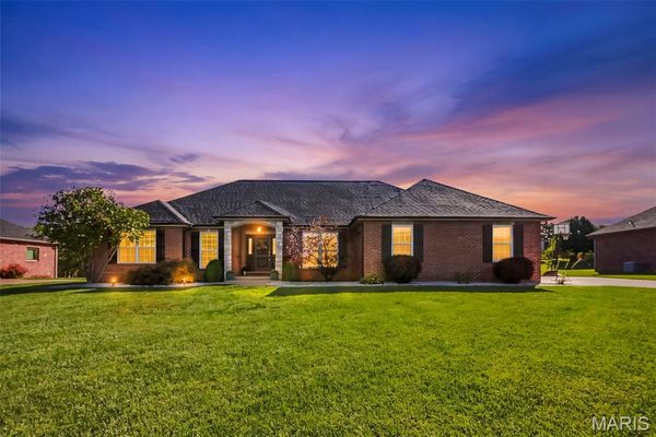 1219 Palmer Creek Drive, Columbia IL